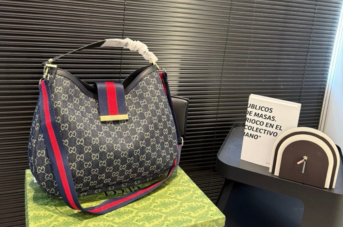 G-Tote Purse