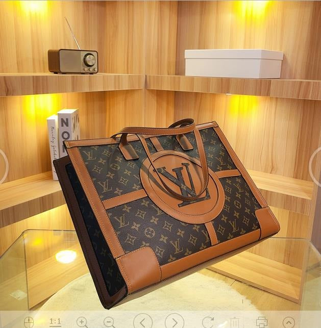 L- Tote Brown (5F32Z)
