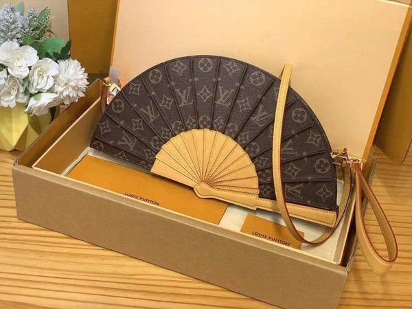 L- Boots and Fan Bag Set (DP2502)