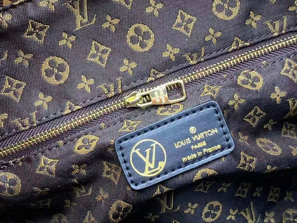 L-Women's Boots & Purse