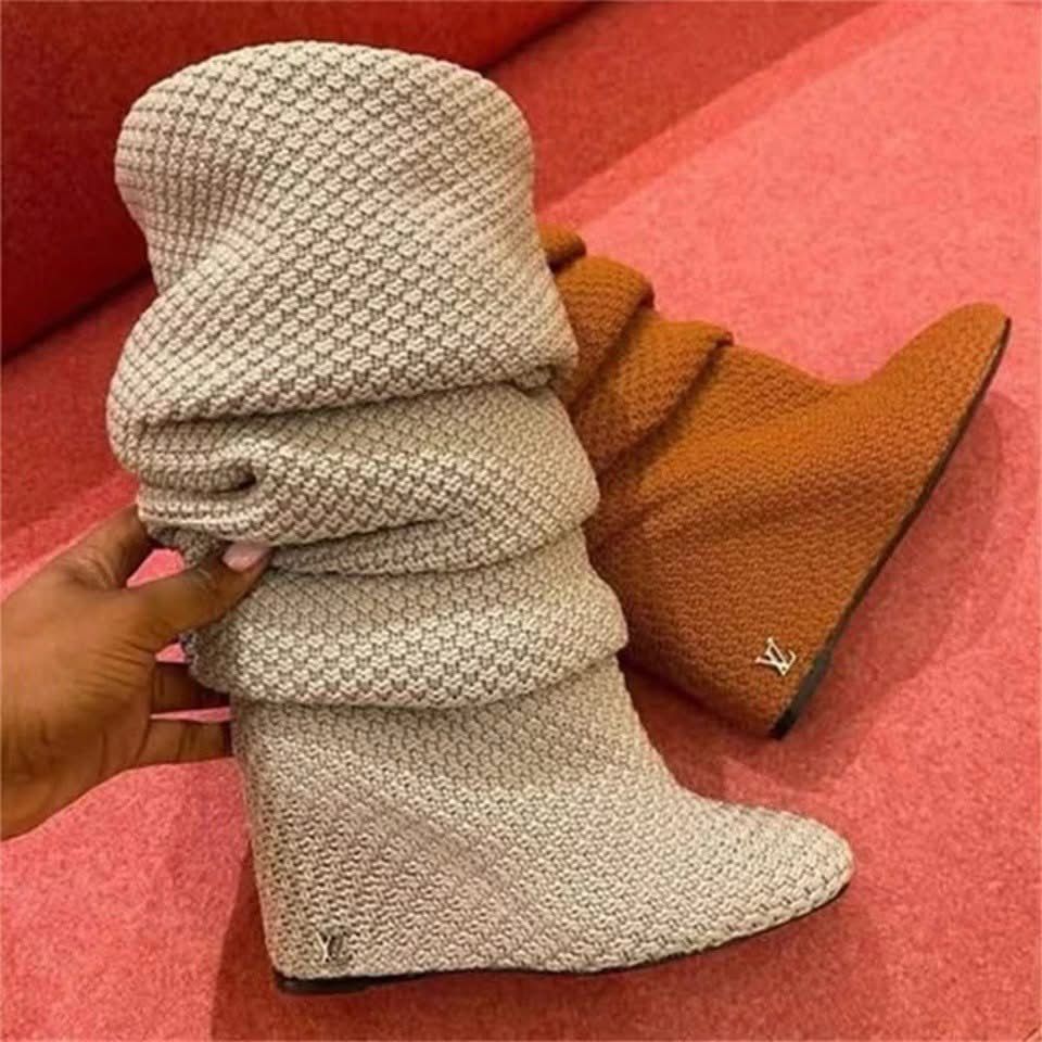L- Light Wedge Boots