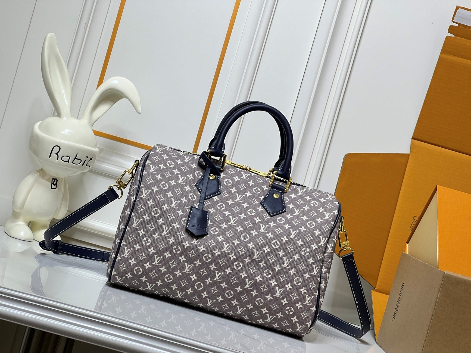 L- Tote Bag