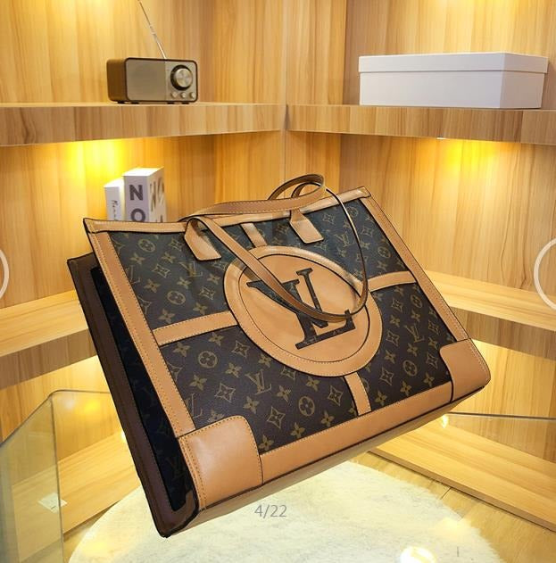 L- Tote Brown (5F32Z)
