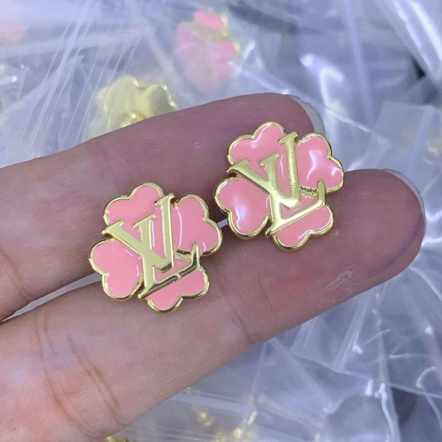 L- EARRINGS