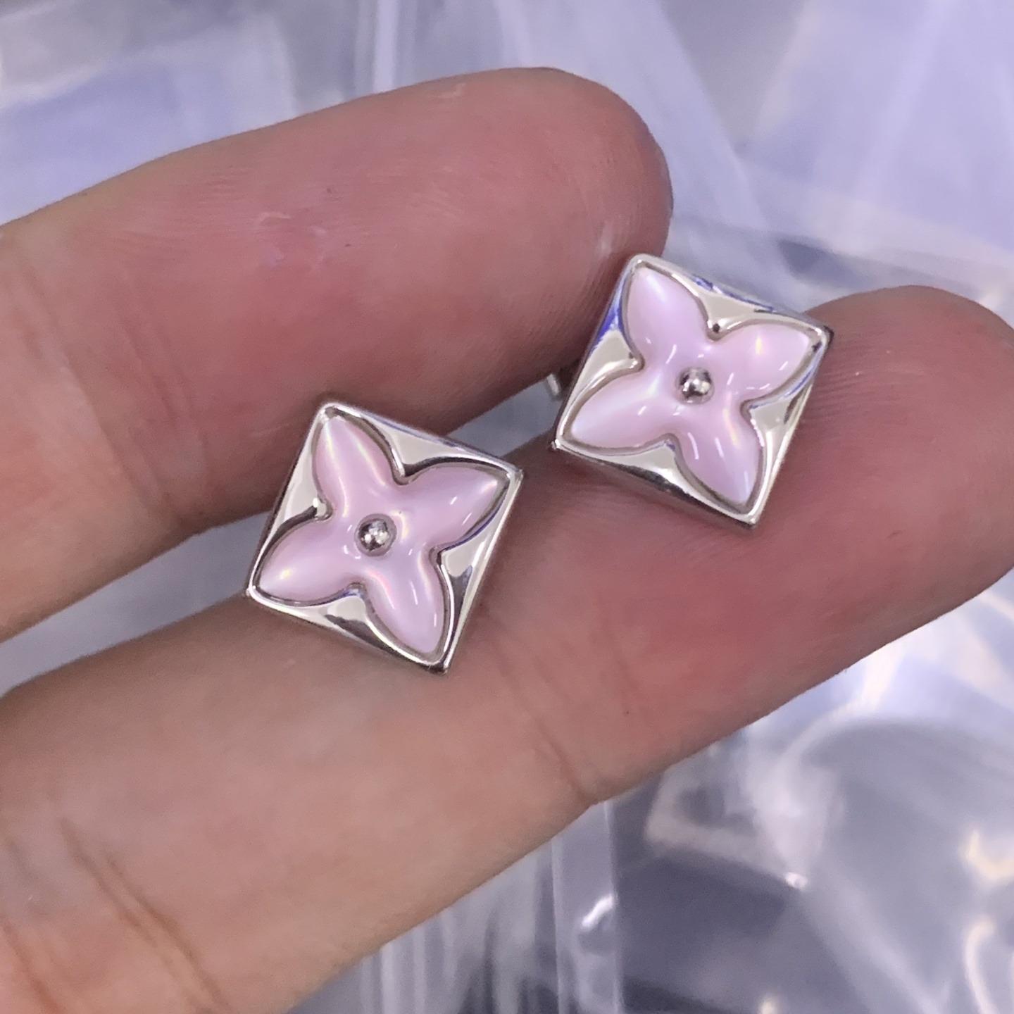 L- EARRINGS