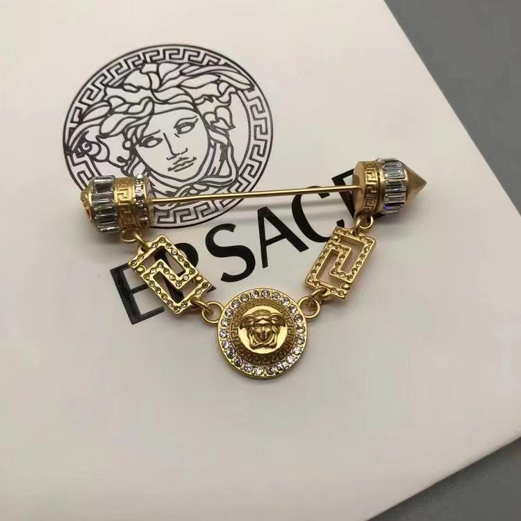 V-DESIGNER BROOCHES
