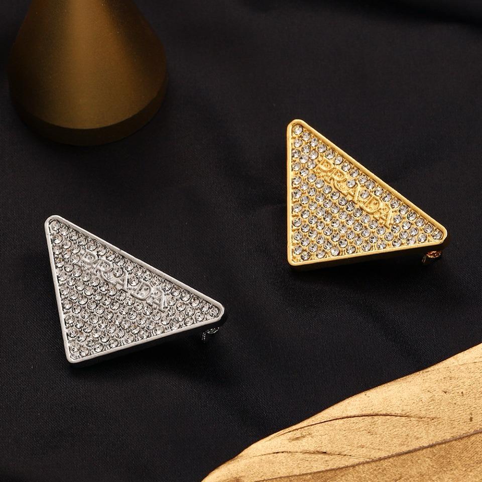 P-DESIGNER BROOCHES