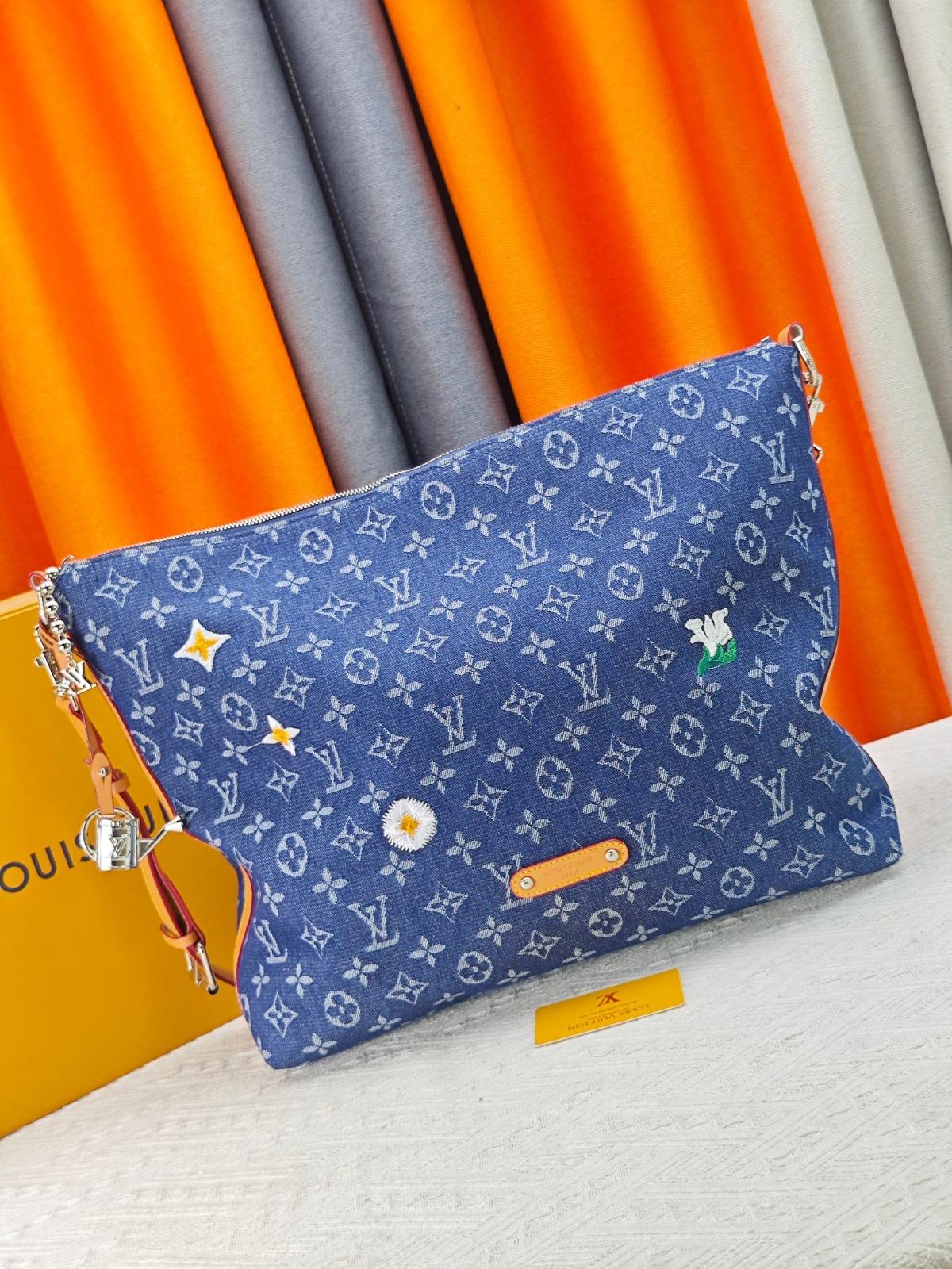 L- Purse Bluejean