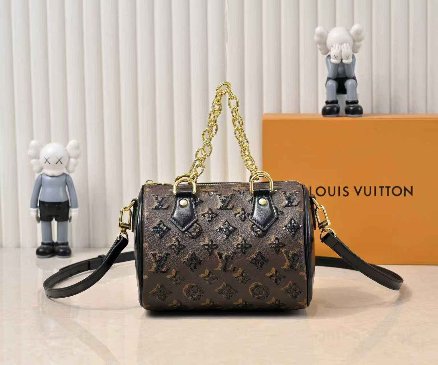 L- Purse (X23V2)