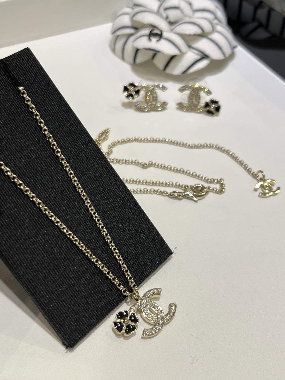 C-Necklace 3pc Set
