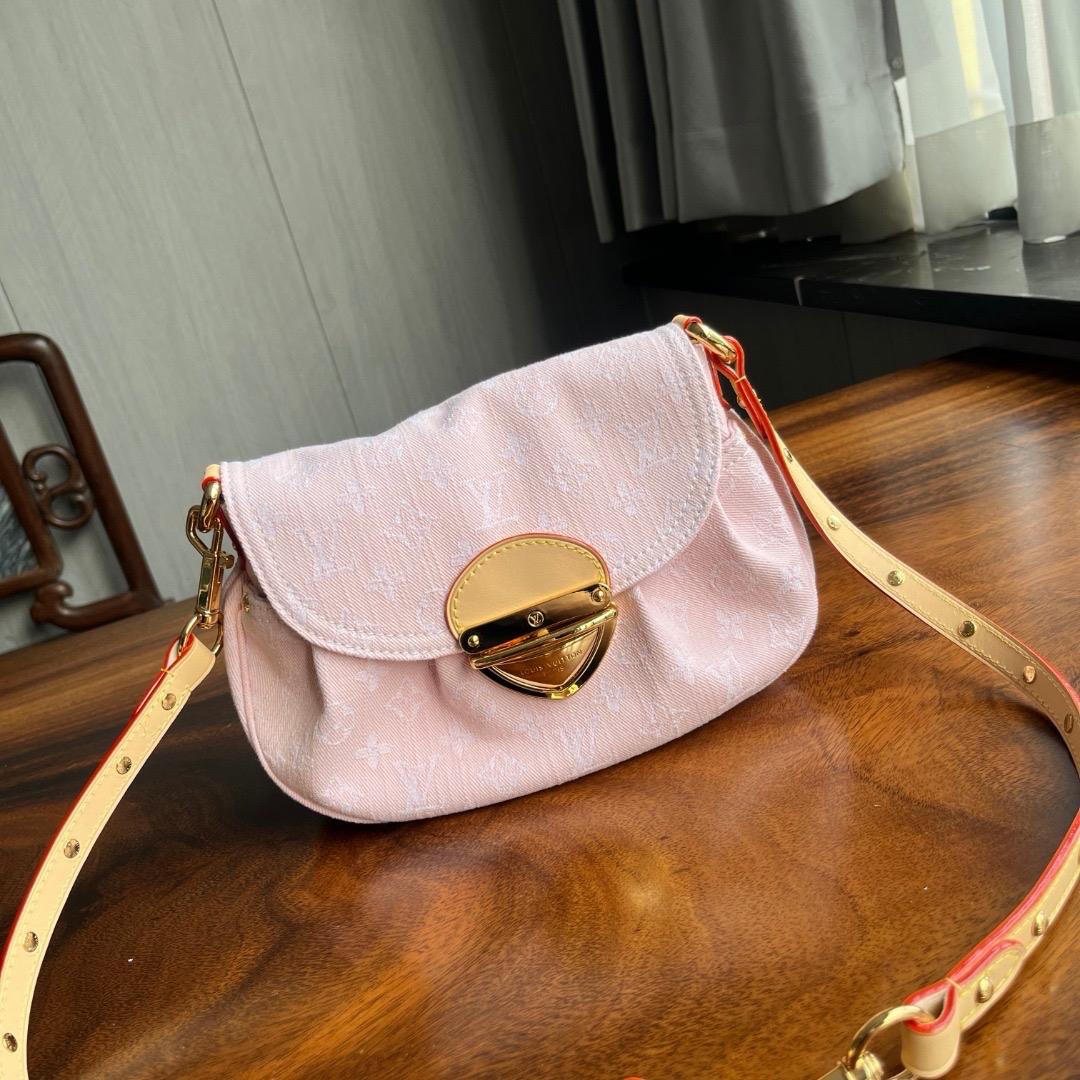 L- Pink Purse
