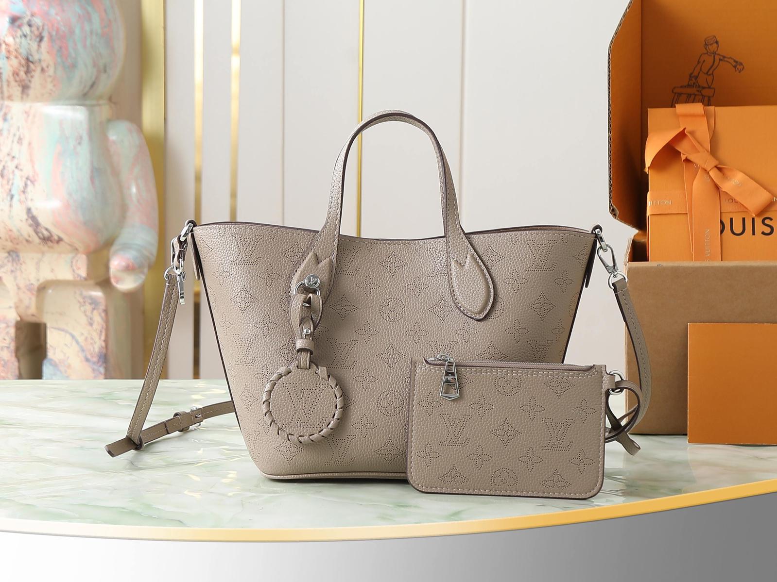 L- Tote