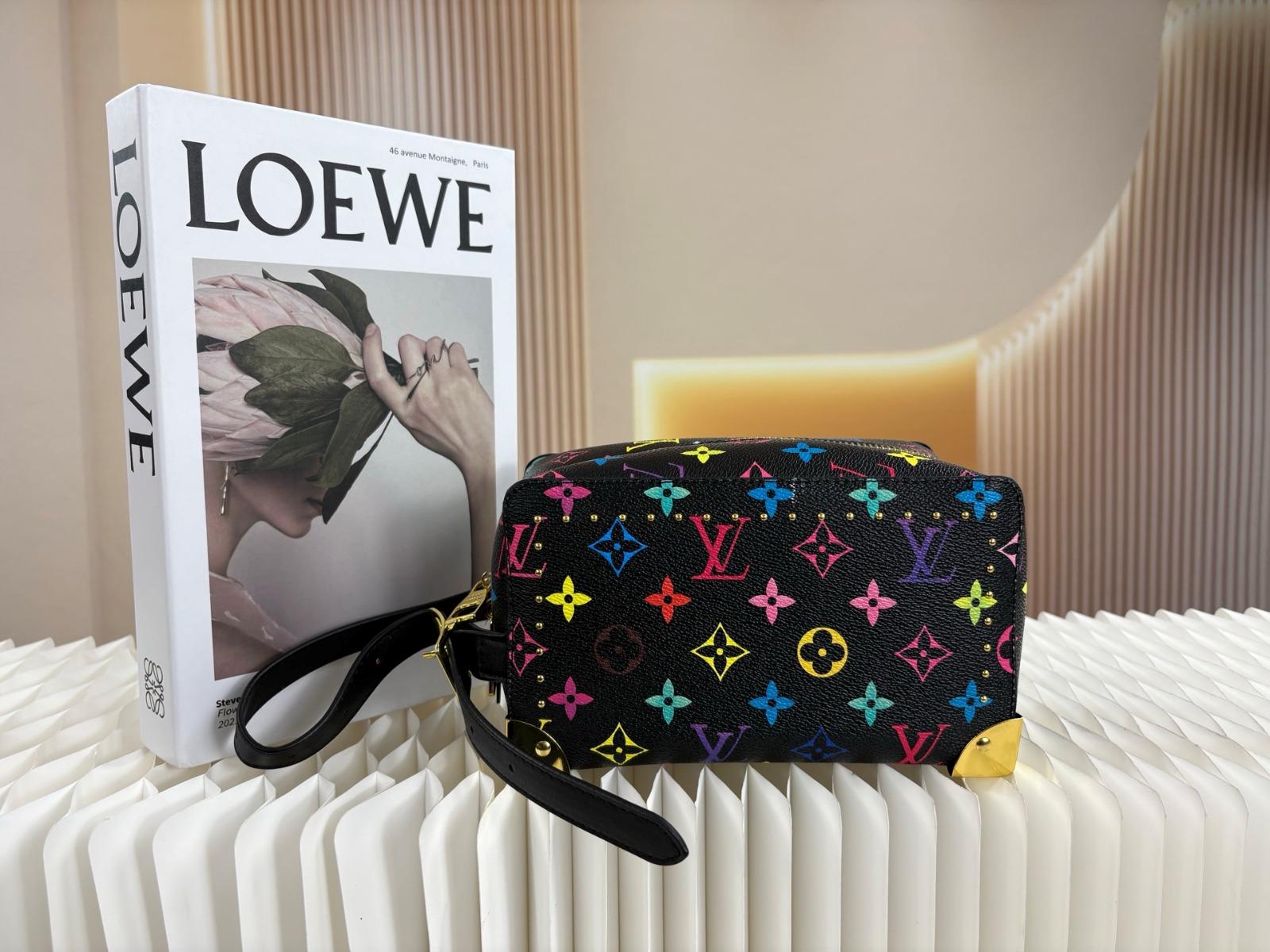 L- Makeup Bag