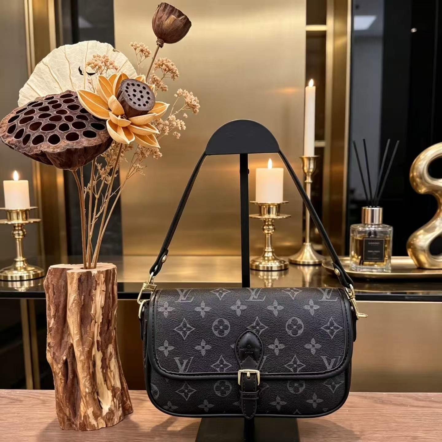 L- Purse