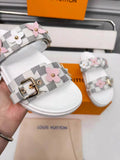 L-Sandals