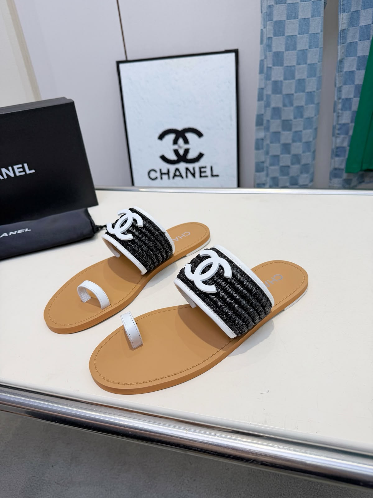 C-Sandals