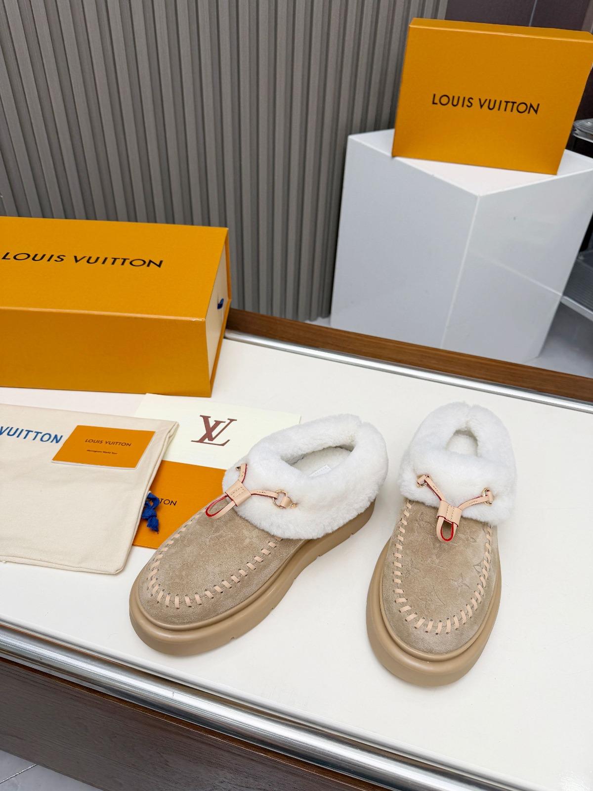 L- Fur Loafers