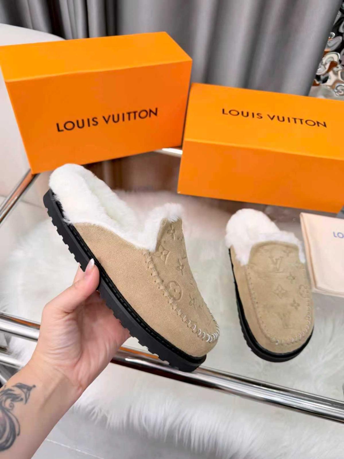 L- Fur Loafers