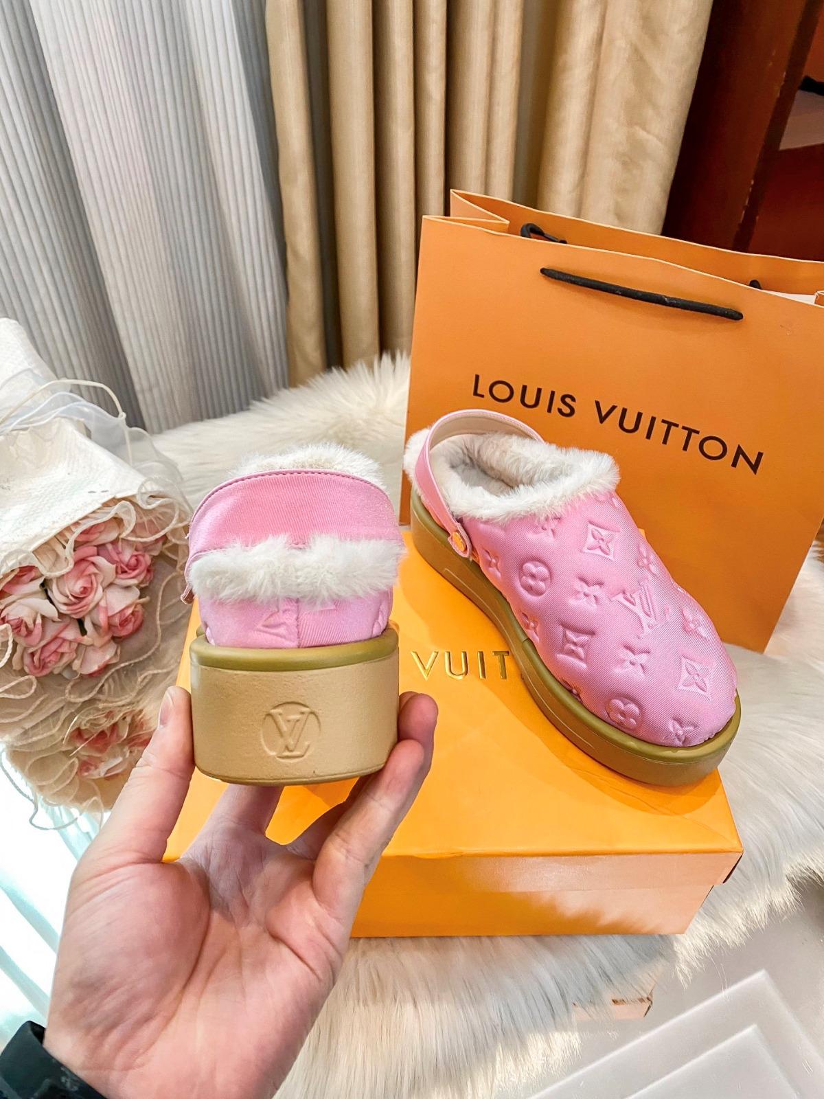 L- Fur Mules