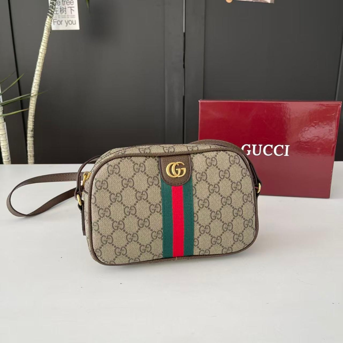 G- Crossbody