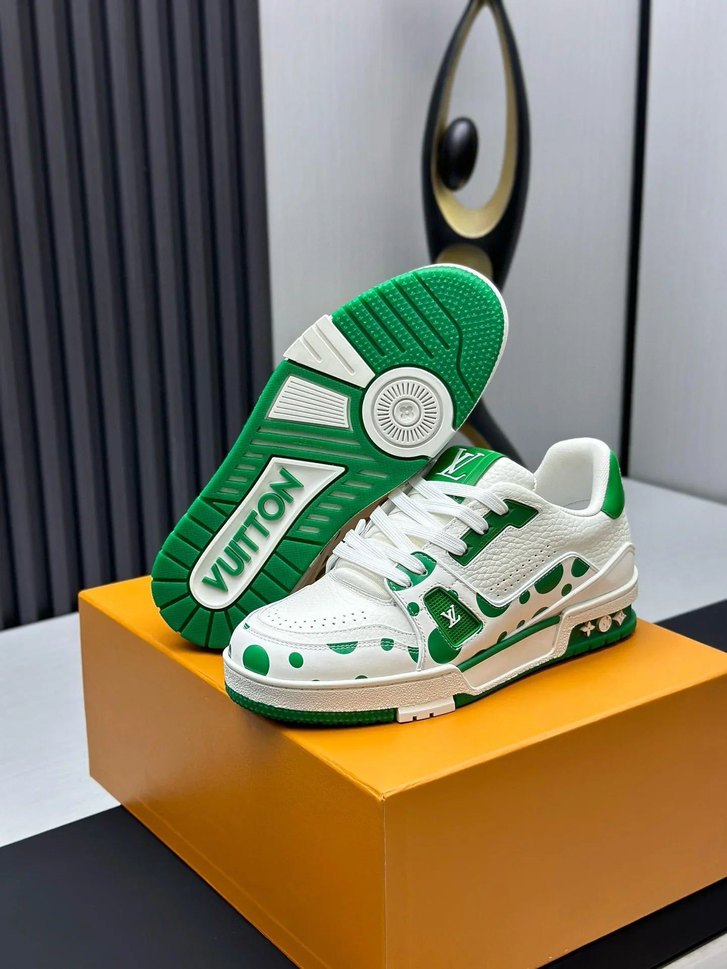 L- Tennis shoe & purse set
