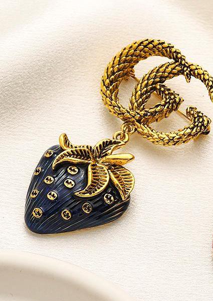 G-DESIGNER BROOCHES
