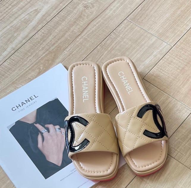 C-Sandals (L82V3)