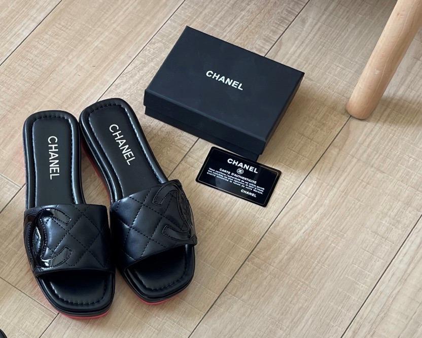 C-Sandals (L82V3)