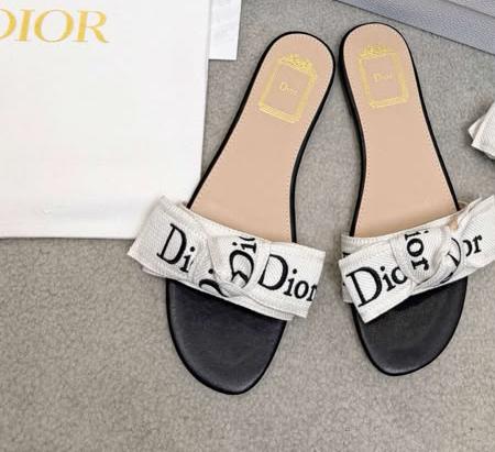 D-Slides