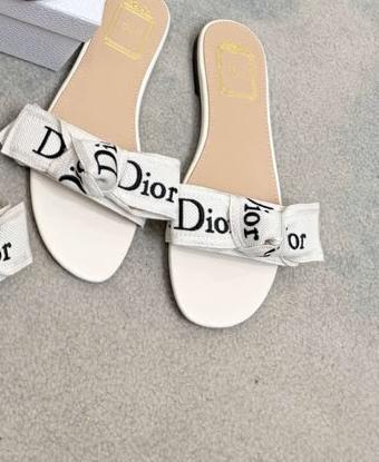 D-Slides