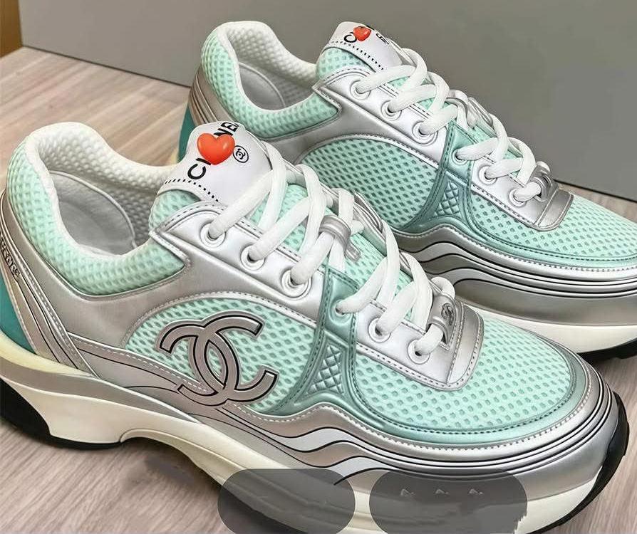 C - Tennis Shoe Set